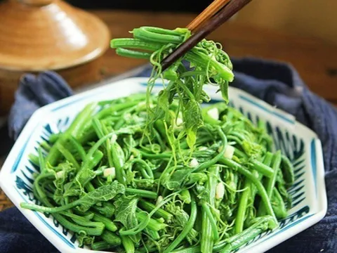 Đâu là sai lầm khi ăn rau dễ gây hại cho sức khỏe? Điều ai cũng làm tưởng tốt, hóa ra vừa mất chất lại hại thân