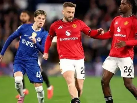 Chuyên gia mỉa mai Garnacho kiến tạo cho MU hạ gục Chelsea