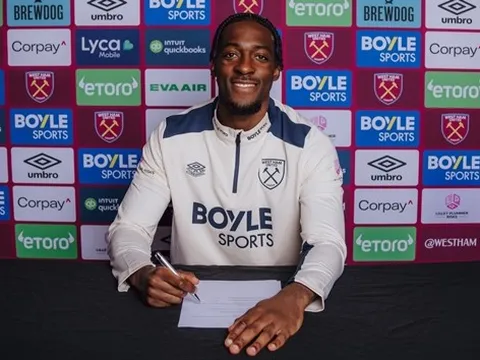 Disasi sẵn sàng gắn bó với West Ham nếu đội bóng trụ hạng