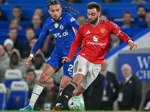 Cánh chim đầu đàn Bruno Fernandes giúp Man Utd hạ Chelsea