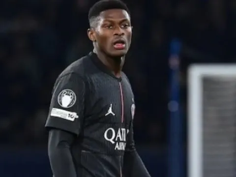 PSG nguy cơ mất Nuno Mendes ở đại chiến với Bayern Munich