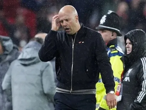 Những nỗi lo đè nặng lên Liverpool trước trận derby Merseyside