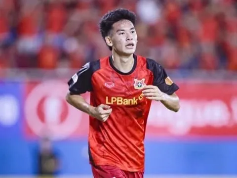 Lê Văn Thuận hứa hẹn là lời giải cho hàng công tuyển Việt Nam