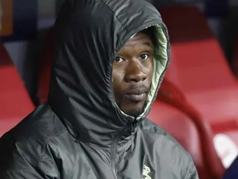 Camavinga khóc nức nở trong phòng thay đồ Real Madrid