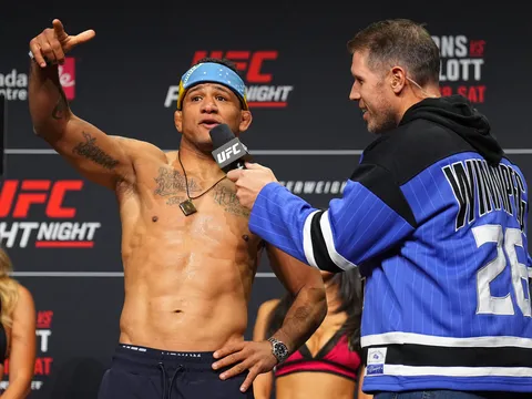 Gilbert Burns chọc giận khán giả Canada tại UFC Winnipeg: 'Tôi sẽ nghiền nát con cưng của các người'