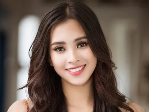 Hoa hậu Tiểu Vy lên tiếng về màn quên tên sản phẩm ở sự kiện