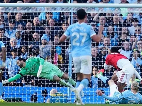 Man City trở thành ứng viên số một sau trận thắng Arsenal