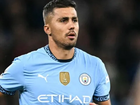 Pep Guardiola nhận tin dữ về Rodri sau đại chiến Arsenal