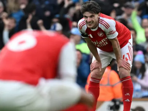 Arteta thất bại với canh bạc pressing tầm cao tại Etihad