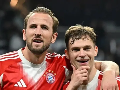 Bayern lập kỷ lục 160 bàn ngày vô địch Bundesliga