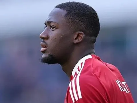 Konate báo tin vui về hợp đồng mới với Liverpool