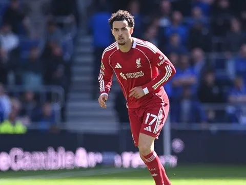 Giới chuyên môn cảnh báo Liverpool vụ Curtis Jones