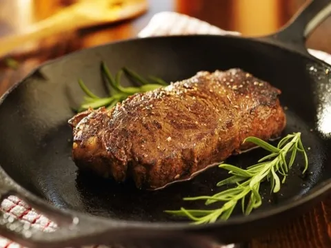 Cách làm bít tết tại nhà ngon như đầu bếp 5 sao