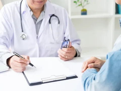 Chàng trai đi khám trước khi cưới vợ, không ngờ phát hiện điều bất thường ở hệ thống tạo “con giống”