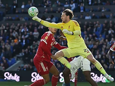 Camera phòng thay đồ ghi cảnh Slot khen ngợi Woodman