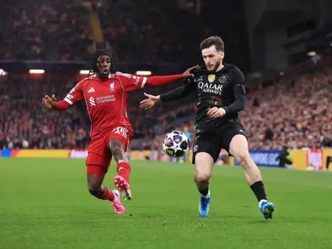 Thất vọng về Frimpong, Liverpool chuyển hướng săn Dumfries