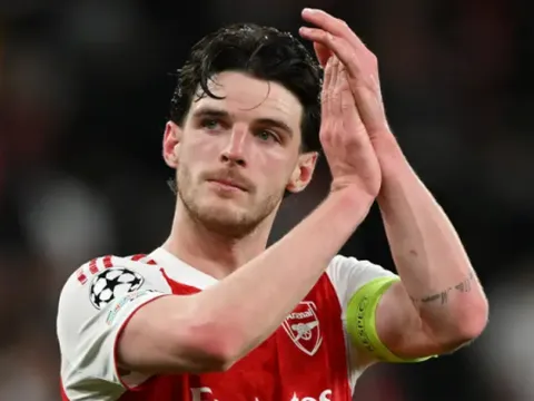 Paul Scholes tiến cử Declan Rice cho Man Utd