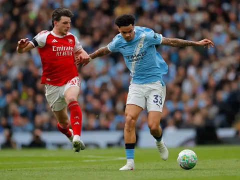 Hạ Arsenal, O'Reilly quyết cùng Man City xưng vương