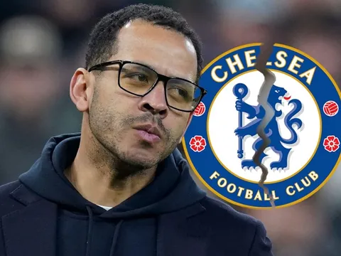 10 lý do Chelsea phải trảm Rosenior ngay lập tức