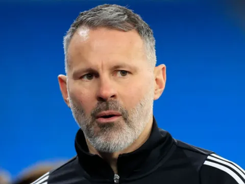 Ryan Giggs gánh khoản nợ khổng lồ sau khi nhà hàng đóng cửa