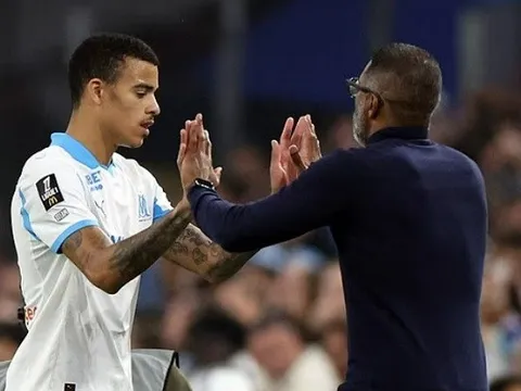 Marseille lún sâu vào hỗn loạn sau ngày De Zerbi rời đi