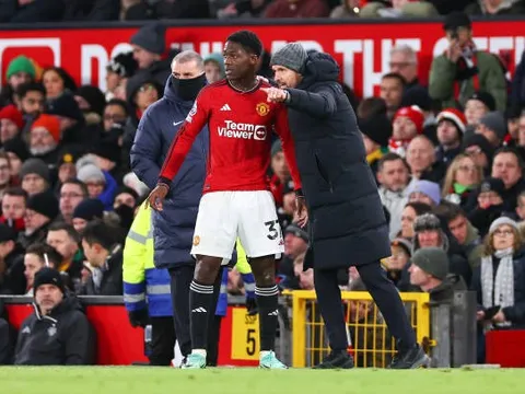 Sau tất cả, Ten Hag đã đúng về Mainoo