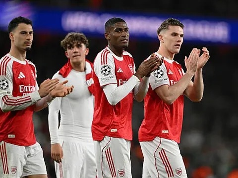 Truyền thông Tây Ban Nha vạch trần sự rệu rã của Arsenal