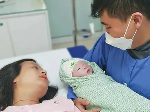 TPHCM thưởng 5 triệu đồng/người cho phụ nữ sinh đủ 2 con: Hơn 1.300 trường hợp được hưởng chính sách hỗ trợ mới