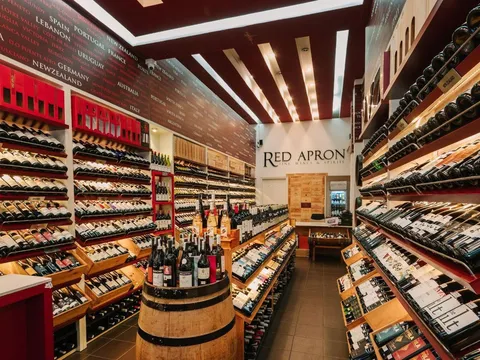 Thưởng thức hương vị vang Úc tuyển chọn tại Red Apron
