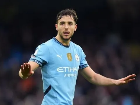 Nico Gonzalez là lời giải cho bài toán thiếu Rodri của Man City
