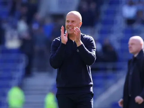 Thắng thêm 3 trận, Liverpool đoạt vé Champions League