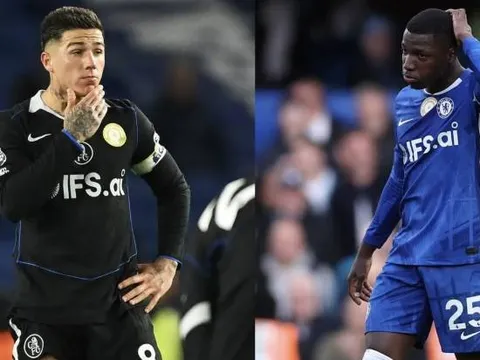 Cặp tiền vệ 223 triệu bảng bị chê không xứng đá cho Chelsea