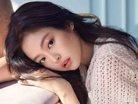 Bí quyết giữ da đẹp “không tuổi” của Jennie: Đơn giản nhưng duy trì đều đặn mới là chìa khóa