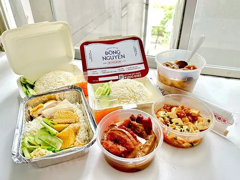 Kiểm chứng quán cơm gà được Jun Phạm khen “vị đúng đỉnh”