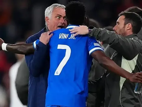 Jorge Mendes đạo diễn kịch bản đưa Jose Mourinho trở lại Real