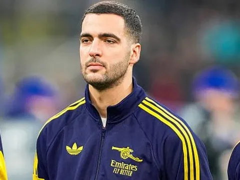 Mikel Merino tiến gần ngày tái xuất cho Arsenal