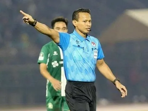 Vòng 20 V-League đón hai trọng tài FIFA người Malaysia