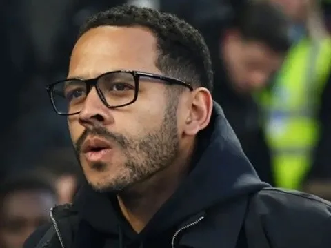 Chelsea đại loạn, cầu thủ gọi Rosenior là giáo viên dạy thay