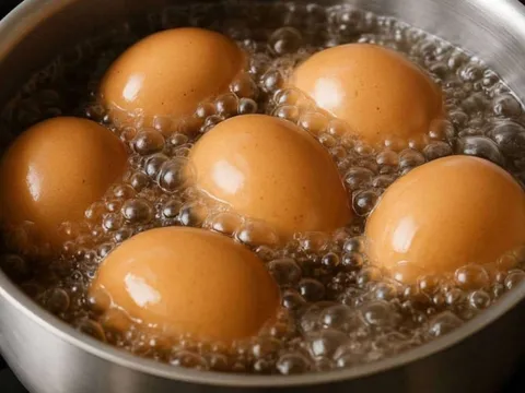 5 điều xảy ra với cơ thể nếu bạn ăn sáng bằng trứng gà luộc mỗi ngày