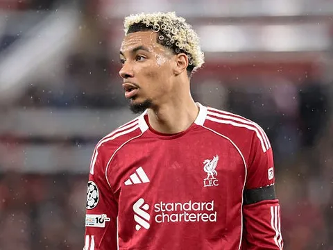 Hugo Ekitike phẫu thuật thành công chấn thương gân Achilles