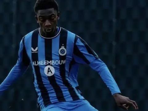 Barca đàm phán chiêu mộ tài năng trẻ Jesse Bisiwu