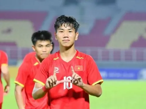 Điểm tin bóng đá Việt Nam 24/4: Đình Bắc được săn đón; U17 Việt Nam hướng tới kỷ lục