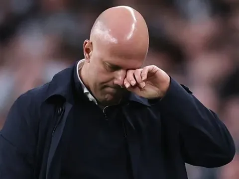 Liverpool mất 11 cầu thủ, dùng thủ môn thứ 3 đấu Crystal Palace