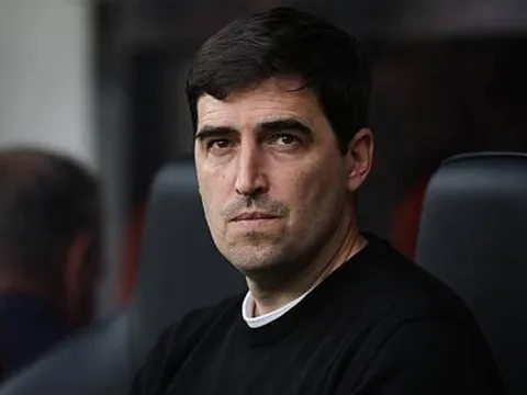 Iraola tới Chelsea có thể phá hỏng kế hoạch chuyển nhượng của MU