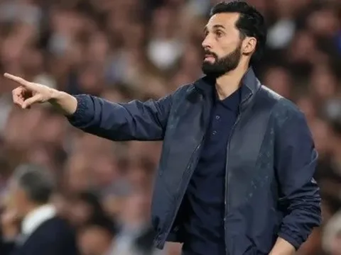 Perez quyết định sa thải Arbeloa, Real Madrid chuẩn bị đổi tướng