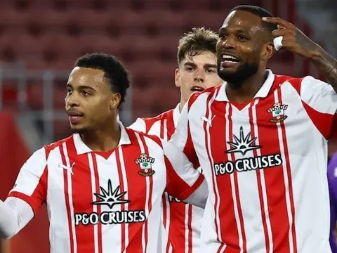 Từ bờ vực thẳm, Southampton lột xác thành hiện tượng châu Âu