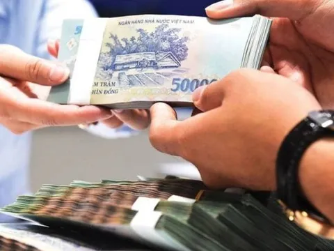 Bộ Nội vụ đề xuất tăng lương cơ sở từ 1/7 cho 9 nhóm đối tượng: Ai được hưởng và mức tăng ra sao?