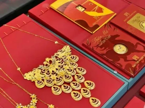 Giá vàng hôm nay 24/4 lao dốc mạnh, chạm đáy nhiều tuần – Cơ hội mua vào hay còn giảm tiếp?