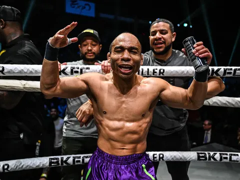 John Dodson bức xúc vì bị BKFC 'giam lỏng' sau khi ký hợp đồng độc quyền