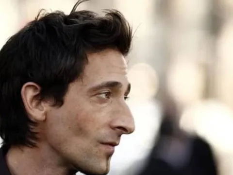 Tục ngữ “Đừng kết giao với kẻ có mũi chim ưng, mắt diều hâu”: Ẩn ý sâu sắc về cách nhìn người